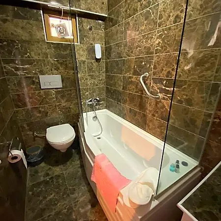 Evim Hotel